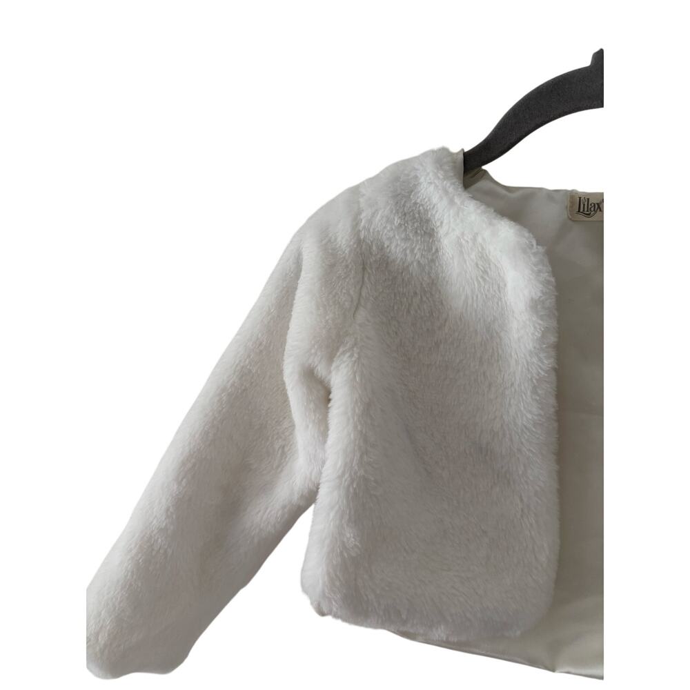Girls White Faux Fur Bolero Shrug Jacket Formal Wedding Party Size 6 116cm Coat - Picture 3 of 10